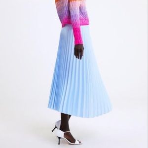 3/$30 Zara pleated skirt